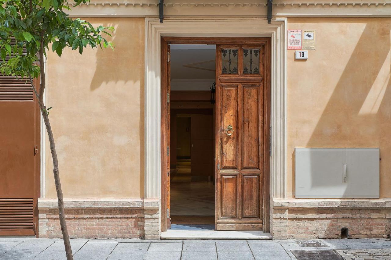 Sebastian Souviron Suites In Malaga By Solaga Holiday Homes Dış mekan fotoğraf